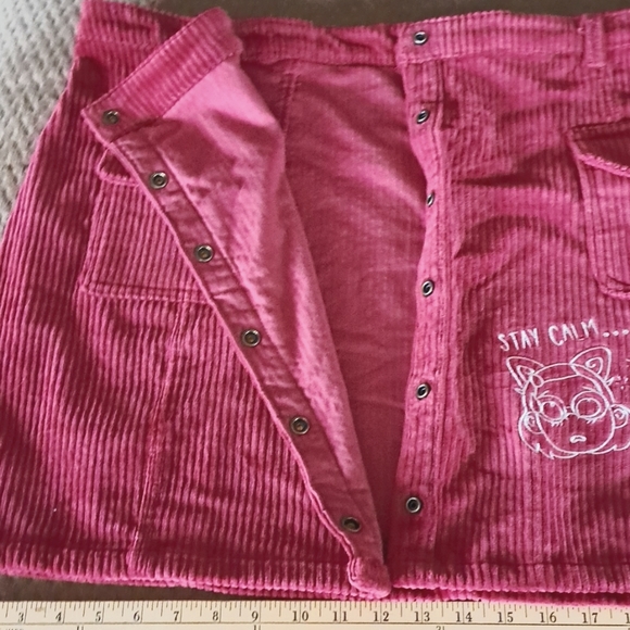 Disney Pixar Turning Red Panda Cordorouy Snap Skirt Size 1XL - Picture 4 of 8